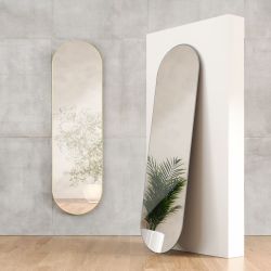 Овално огледало UMBRA HUBBA 45x157см., титан
