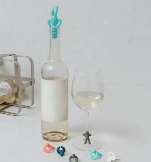 UMBRA DRINKING BUDDY WINE