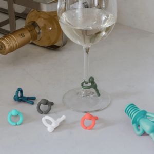 UMBRA DRINKING BUDDY WINE
